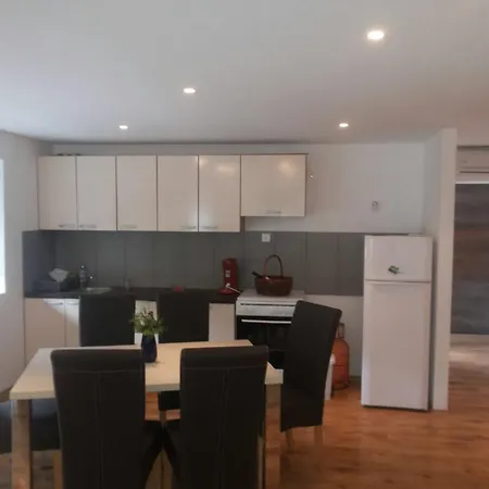 Vikendica Sephora House